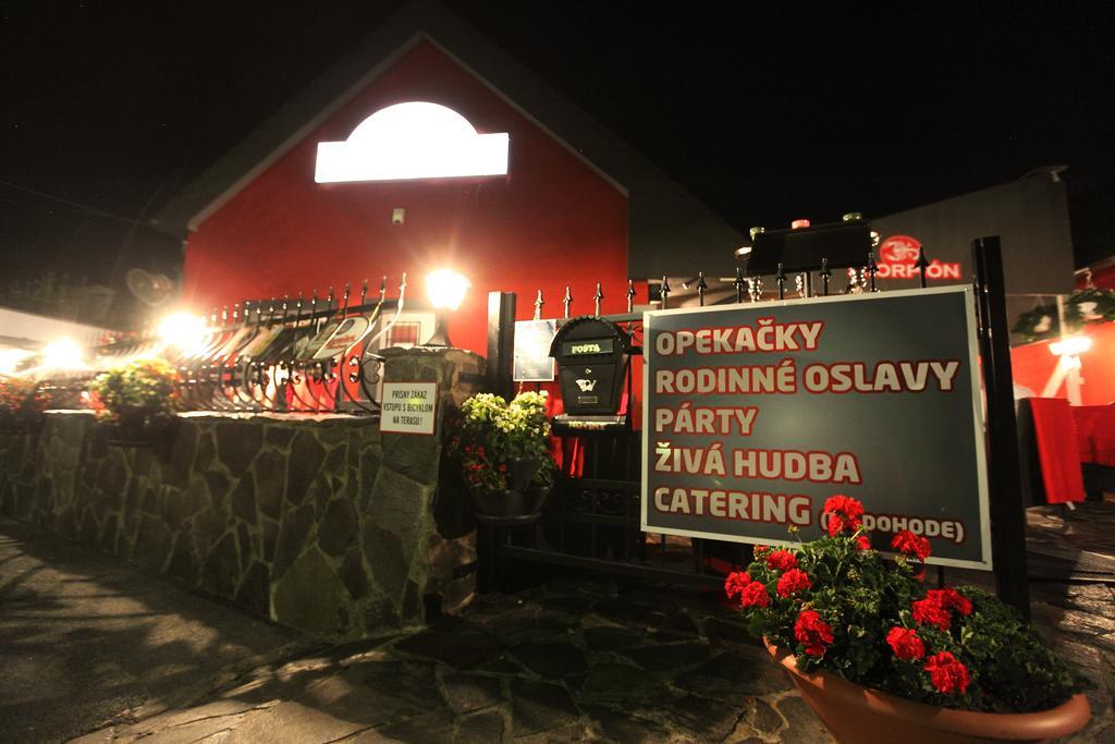 Penzion Skorpion Senec Dış mekan fotoğraf