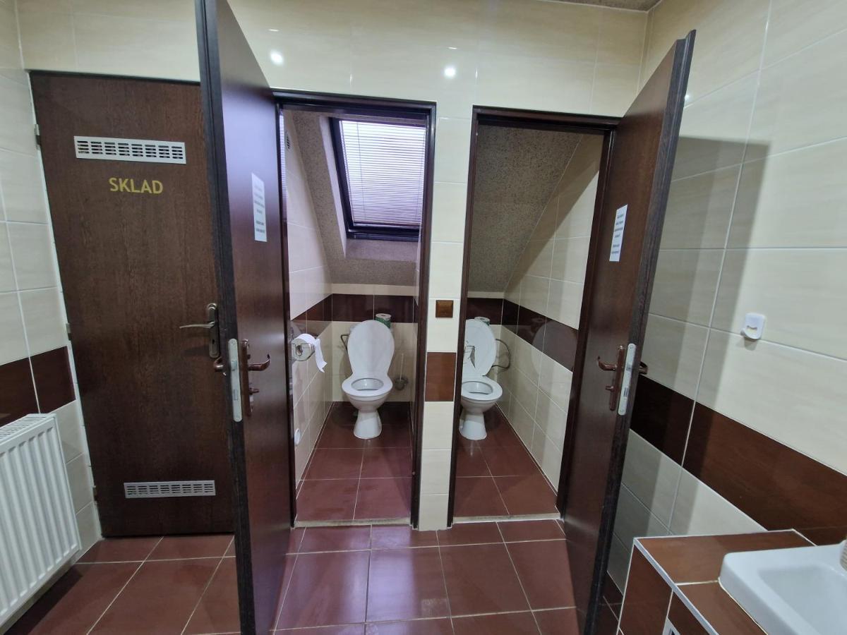 Penzion Skorpion Senec Dış mekan fotoğraf